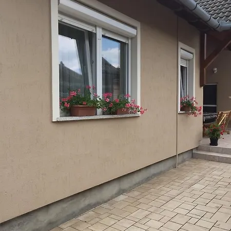Vass-lak Apartman ,tolna Tolna