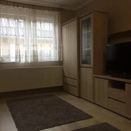 Vass-lak Apartman ,tolna Apartment *