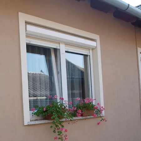 Apartment Vass-lak Apartman ,tolna Tolna